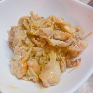 お弁当おかずに✨えのきと豚肉のマヨ味噌炒め